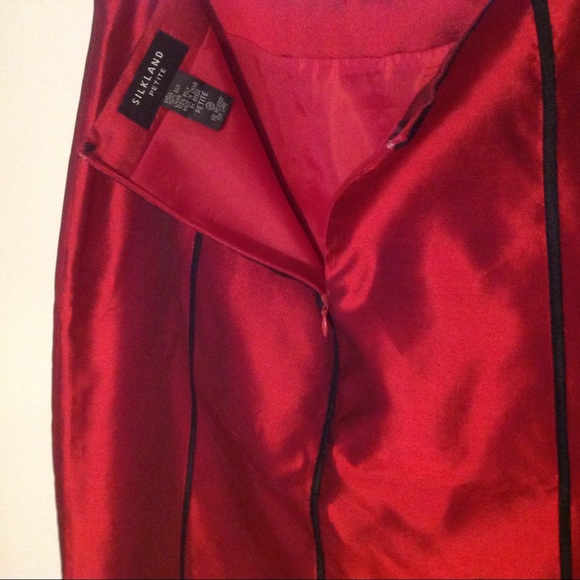 Silkland crimson red & black silk skirt size 14P - Picture 2 of 8